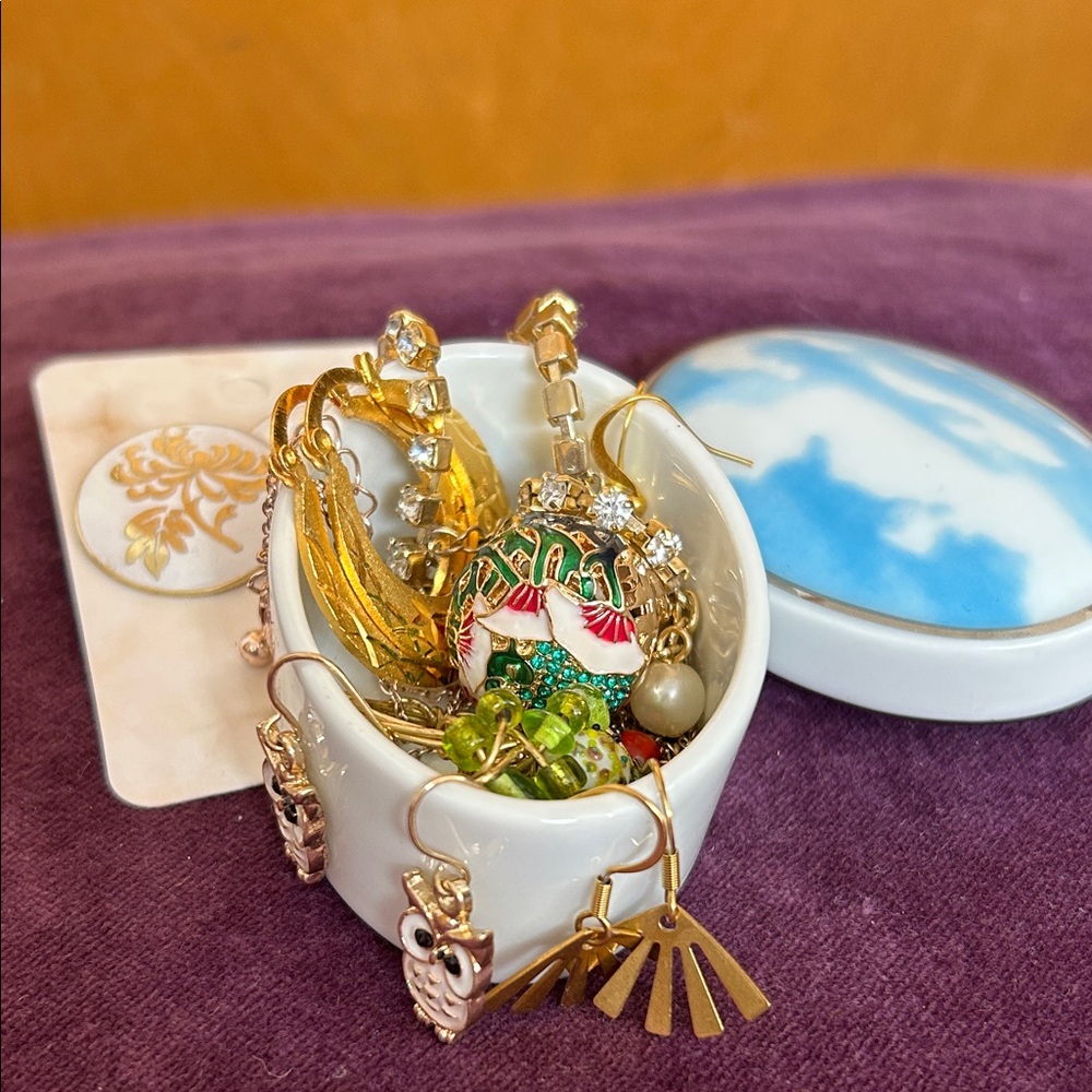 Elegant Gold Jewellery lot